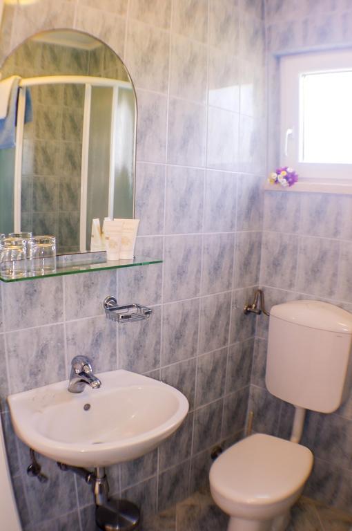 Apartments Frano Ropa Екстер'єр фото