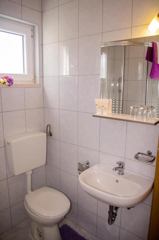 Apartments Frano Ropa Екстер'єр фото