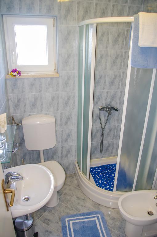 Apartments Frano Ropa Екстер'єр фото