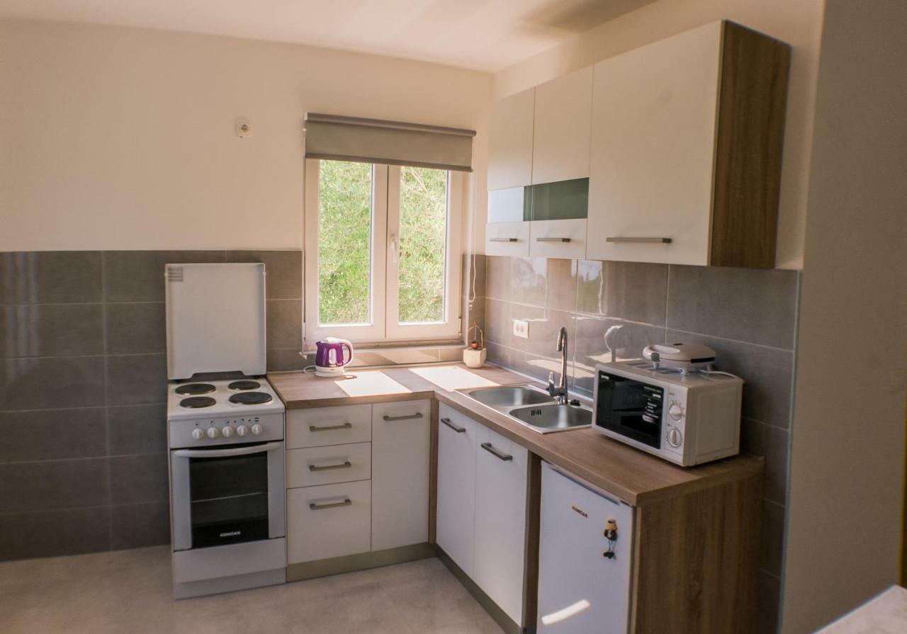 Apartments Frano Ropa Екстер'єр фото