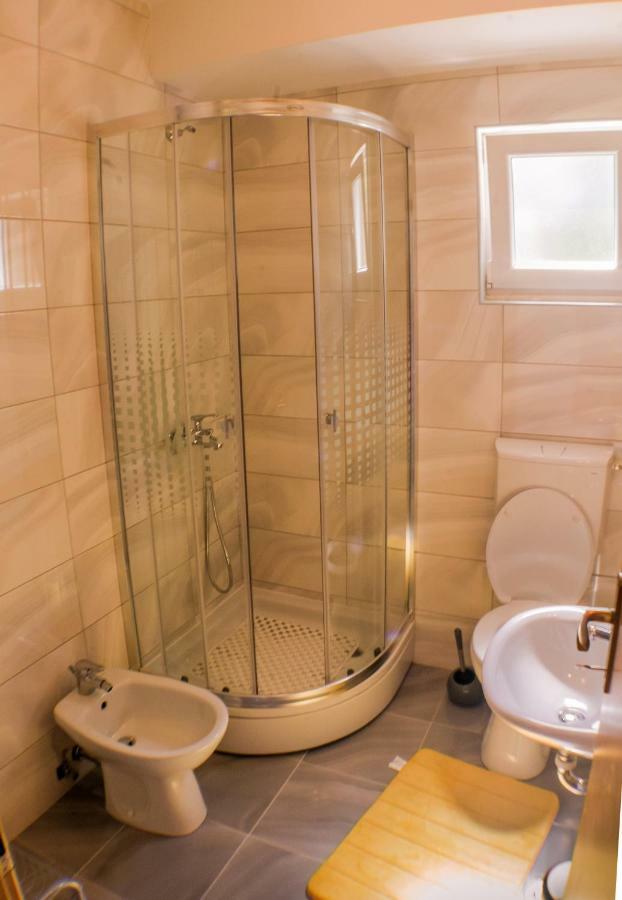 Apartments Frano Ropa Екстер'єр фото